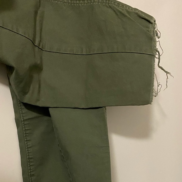 Green Old Navy Cargo Pants - Picture 3 of 8